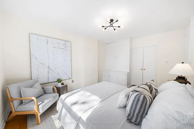 Additional image 18 of 21 Rose Park Dr