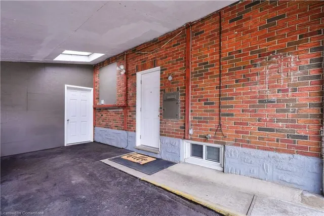 Additional image 4 of 563 Guelph St