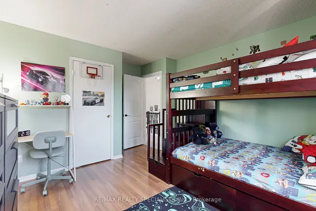 Additional image 34 of 40 Blueridge Sq