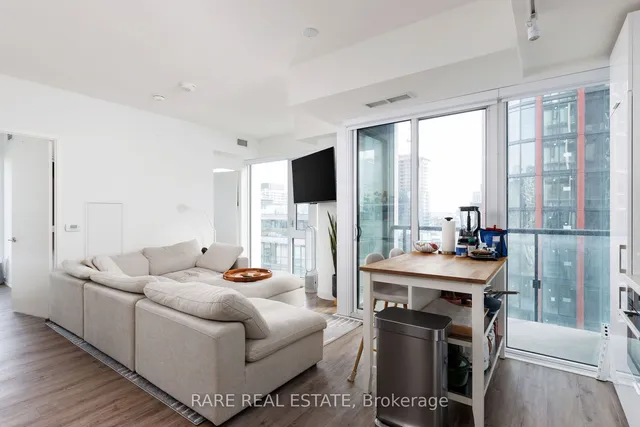 Additional image 3 of 158 Front St. East St Unit 1718