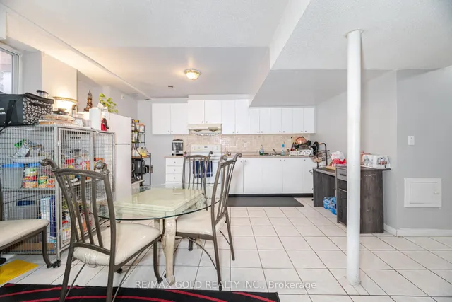 Additional image 38 of 96 Wildberry Cres