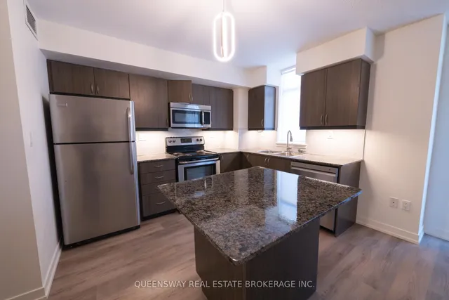 Additional image 8 of 816 Lansdowne Ave Unit 307