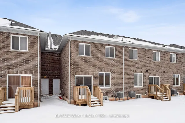 Additional image 24 of 89 Pinot Cres