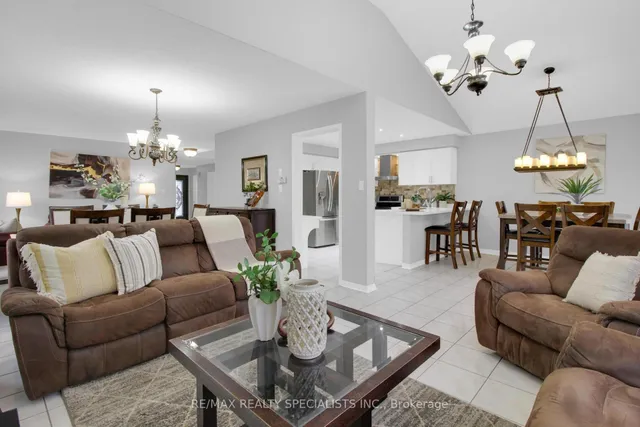 Additional image 6 of 10 Chatelaine Crt