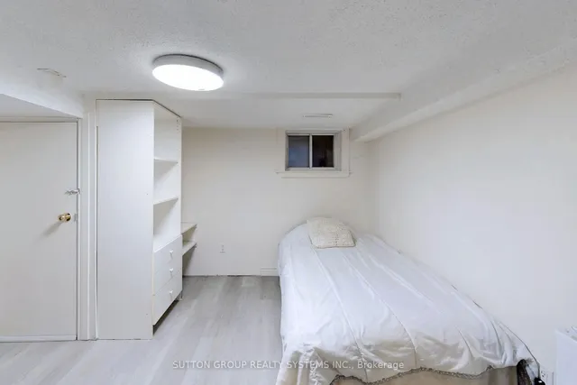 Additional image 23 of 694 Old Weston Rd