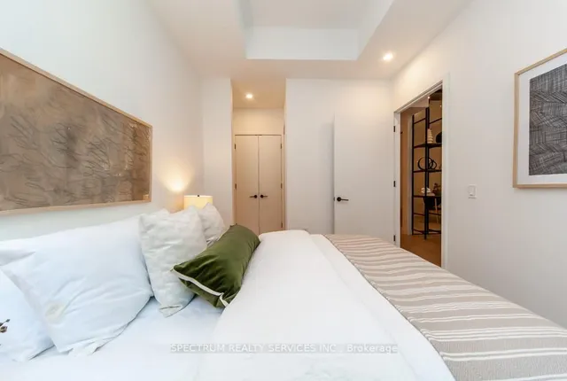 Additional image 31 of 505 Richmond St Unit 424