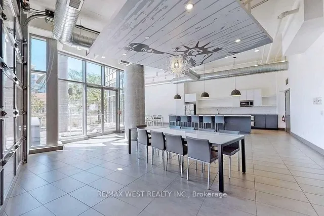 Additional image 27 of 150 East Liberty St Unit 2906