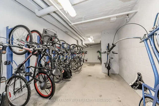 Additional image 44 of 399 Queen St Unit 210