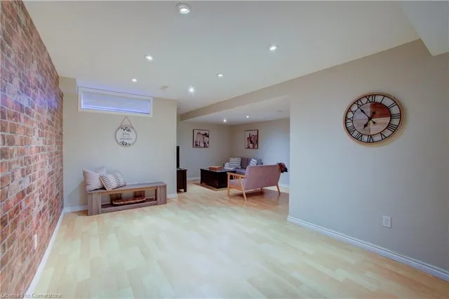 Additional image 25 of 121 Activa Ave