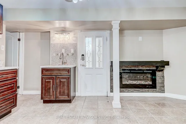 Additional image 31 of 1228 Jane St