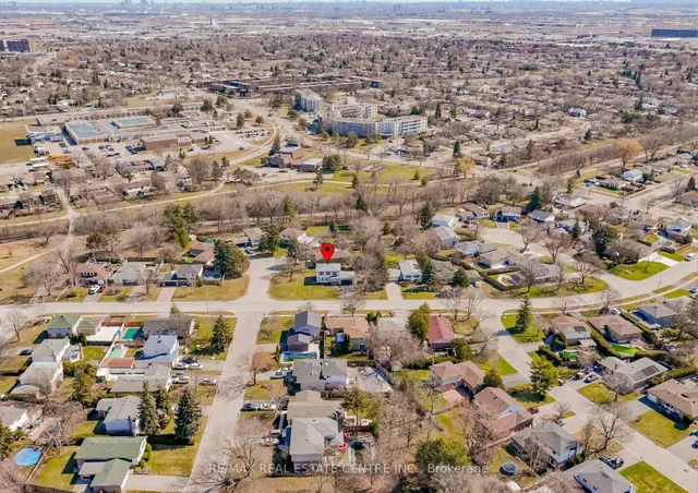 Additional image 40 of 24 Crawley Dr