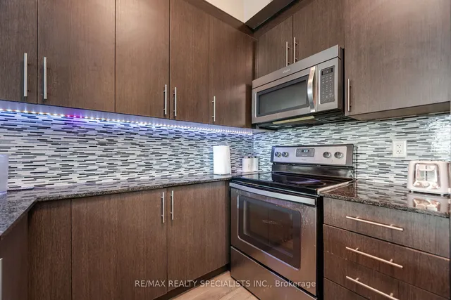 Additional image 10 of 45 Yorkland Blvd Unit 204