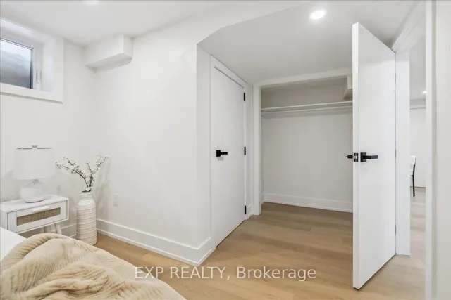 Additional image 32 of 98 East 37th St