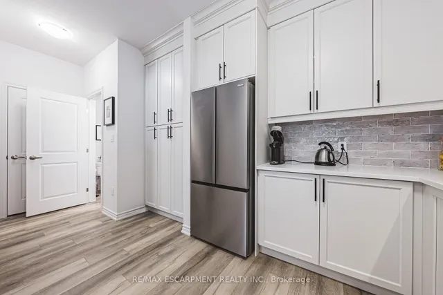 Additional image 25 of 61 Soho St Unit 134