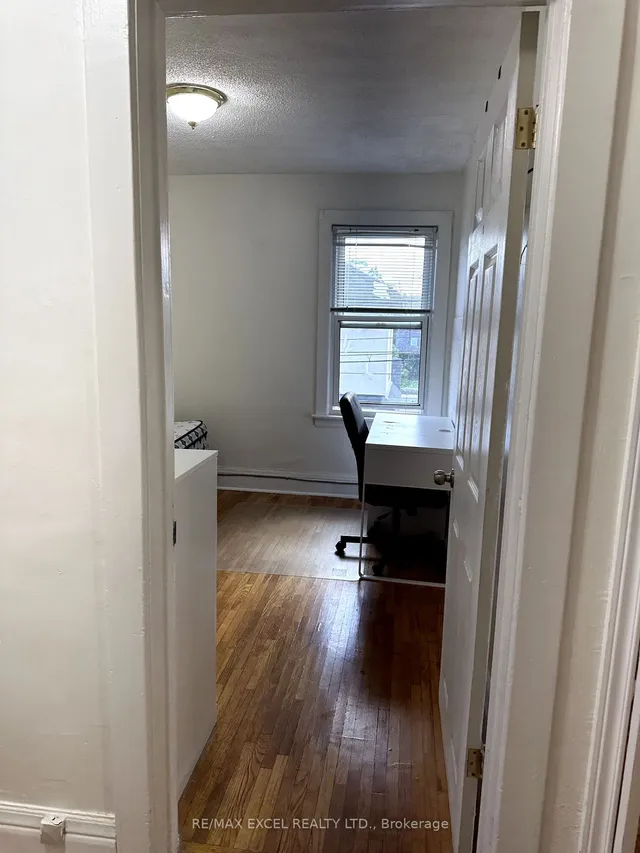 Additional image 30 of 9 Macklin St