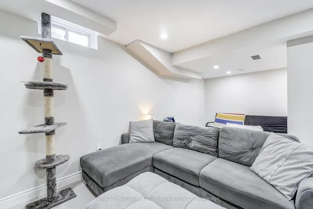 Additional image 34 of 232 Stonehenge Dr Unit 3