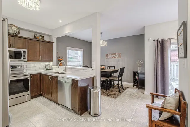 Additional image 15 of 229 Springvalley Cres