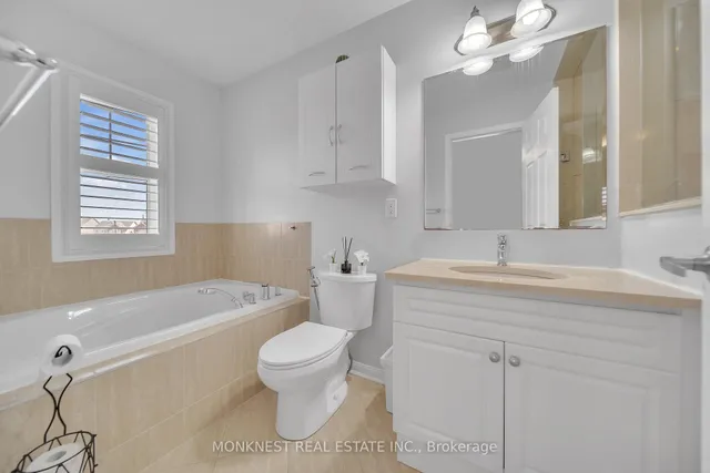 Additional image 21 of 97 Miracle Tr