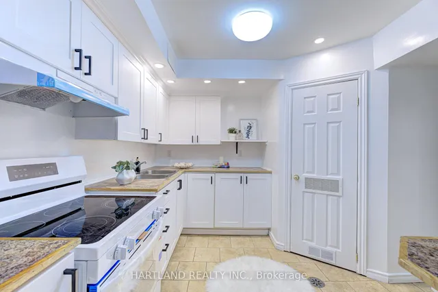 Additional image 20 of 4124 Dursley Cres