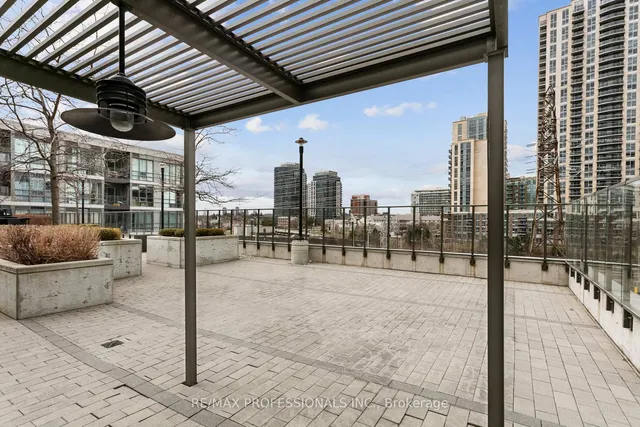 Additional image 21 of 8 Fieldway Rd Unit 303