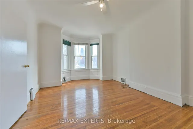 Additional image 11 of 18 Barton Ave