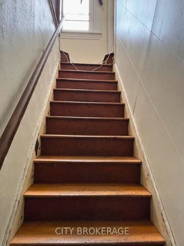 Additional image 9 of 90 Sherman Ave