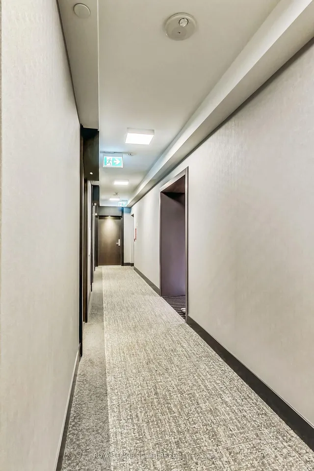 Additional image 3 of 403 Church St Unit 4002