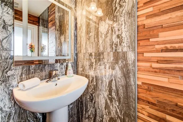 Additional image 5 of 145 South Creek Dr Unit A2