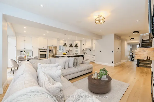 Additional image 4 of 362 Moorlands Cres