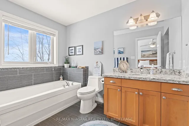 Additional image 16 of 1069 Beach Blvd