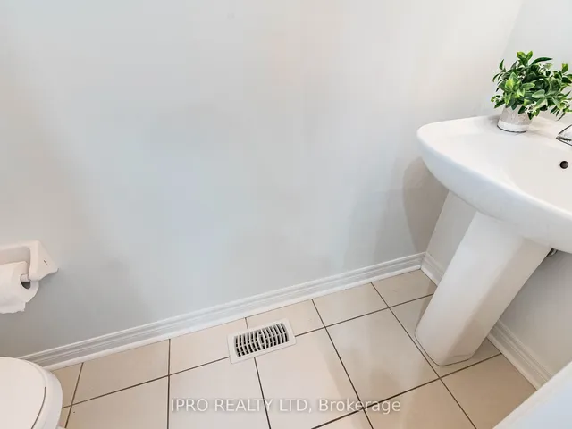 Additional image 18 of 42 Monument Tr