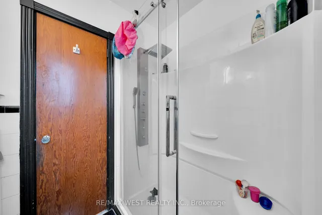 Additional image 9 of 9 Fieldway Rd