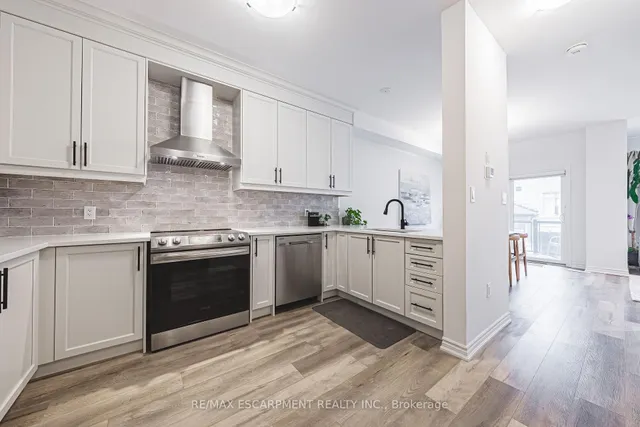 Additional image 21 of 61 Soho St Unit 134