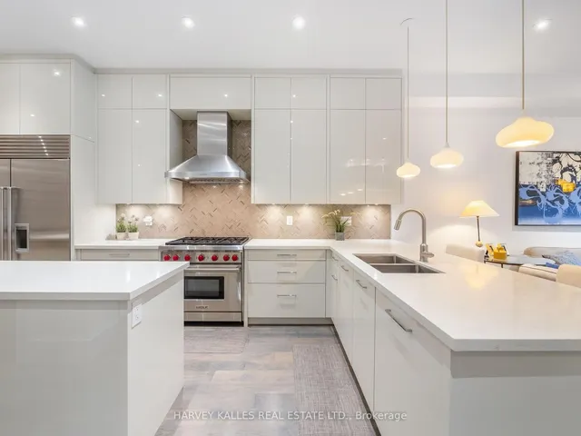 Additional image 8 of 2506 Bayview Ave