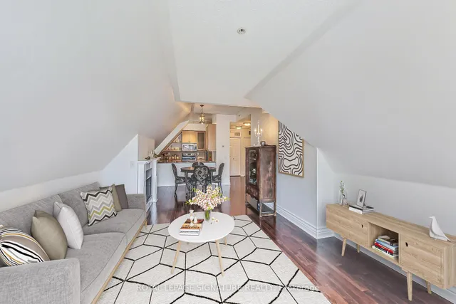 Additional image 7 of 539 Jarvis St Unit M11