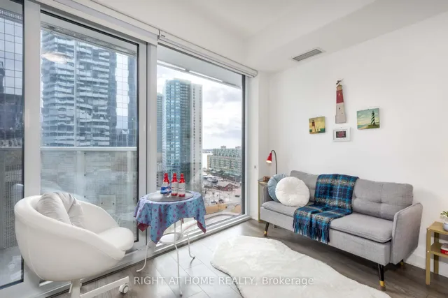 Additional image 17 of 100 Harbour St Unit 1408