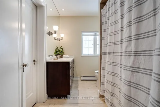 Additional image 33 of 7 St. James Pl