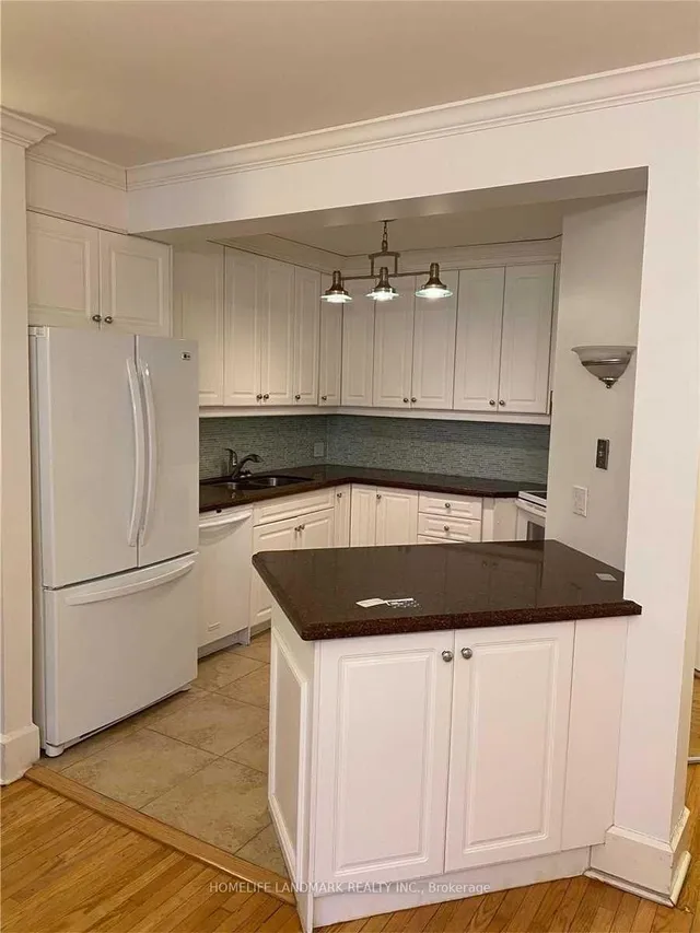 Additional image 2 of 480 Oriole Pkwy Unit 107