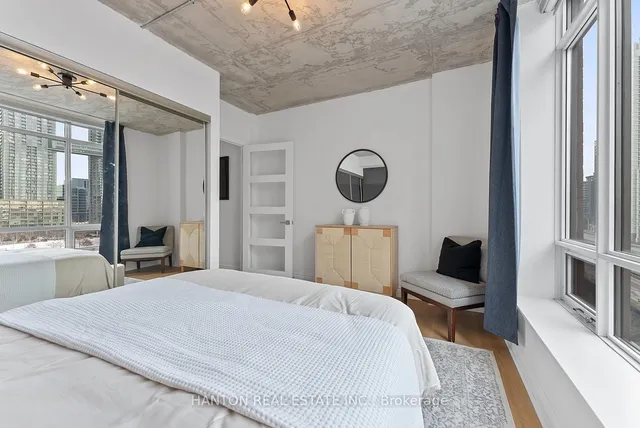 Additional image 29 of 500 Queens Quay Unit 917E