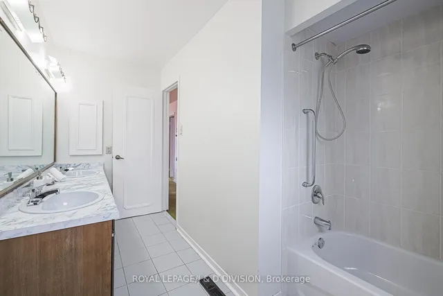 Additional image 22 of 59 Mellowood Dr