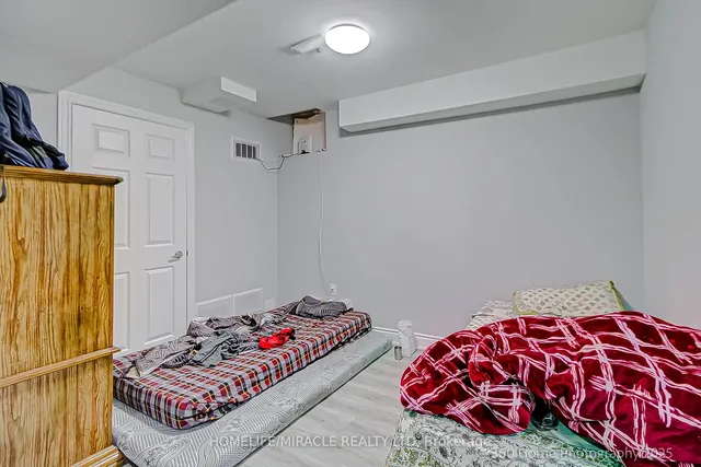 Additional image 33 of 20 Amy Ave