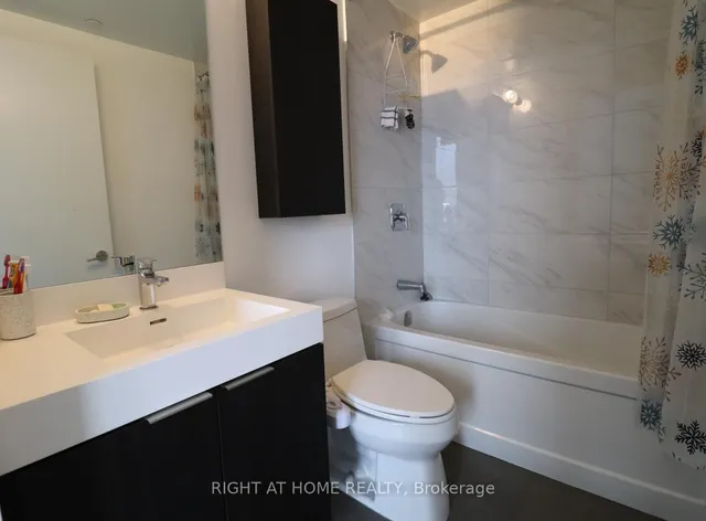 Additional image 12 of 3100 Keele St Unit 612