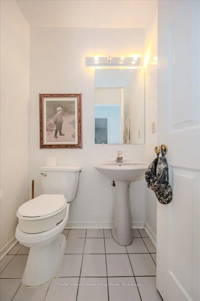 Additional image 27 of 83 Lord Simcoe Dr