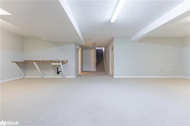 Additional image 15 of 18 Jena Crt