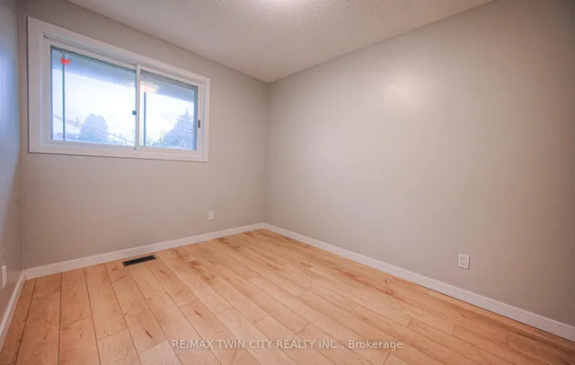 Additional image 22 of 18 Bosworth Cres