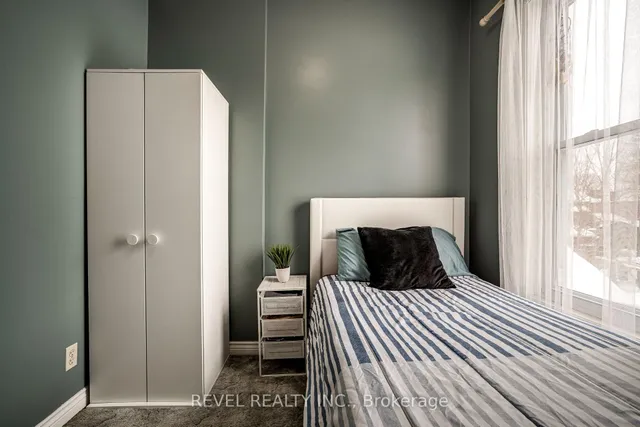 Additional image 30 of 51 Tisdale St