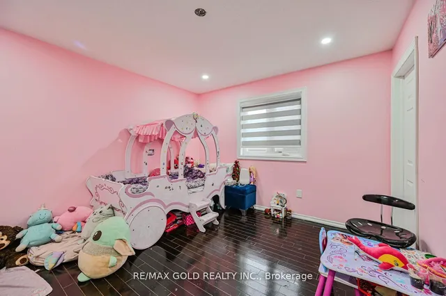 Additional image 27 of 247 Cresthaven Rd