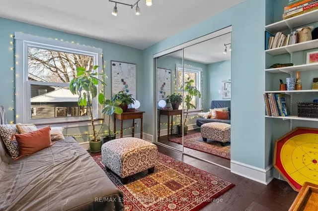 Additional image 20 of 54 Emerald St