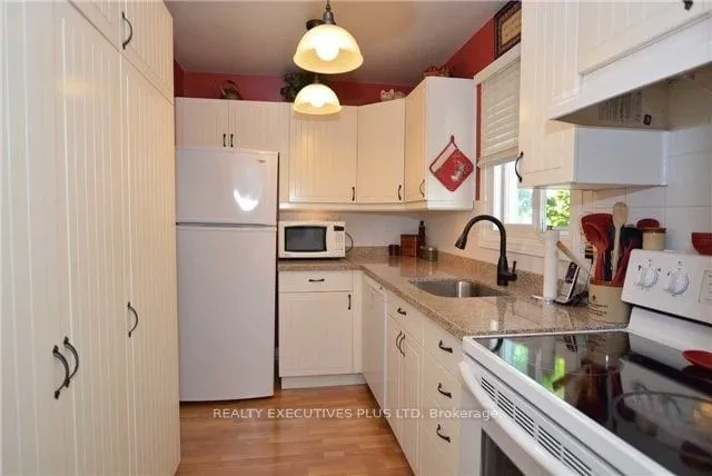 Additional image 3 of 1 Homer Sq