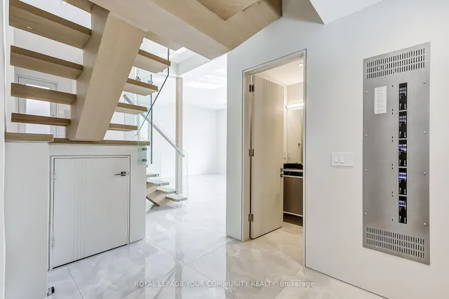 Additional image 41 of 131 Poyntz Ave